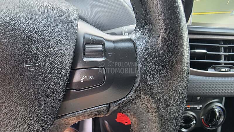 Peugeot 2008 1.6 hdi Allure