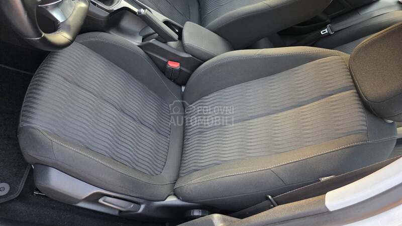 Peugeot 308 1.6 hdi 77k.w.6 brz