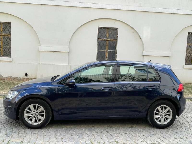 Volkswagen Golf 7 1.6 TDI Bluemotion