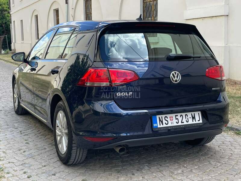 Volkswagen Golf 7 1.6 TDI Bluemotion
