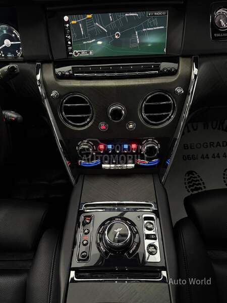 Rolls Royce Cullinan 