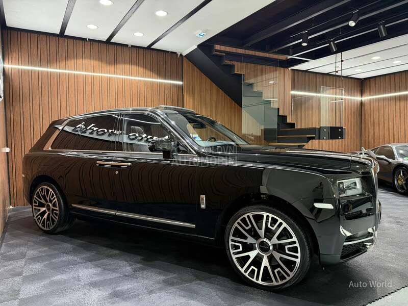 Rolls Royce Cullinan 