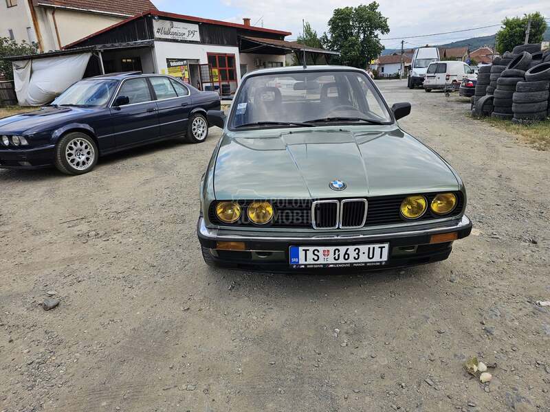 BMW 320 