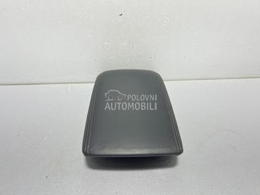 NASLONJAC ZA RUKU za Audi Q3