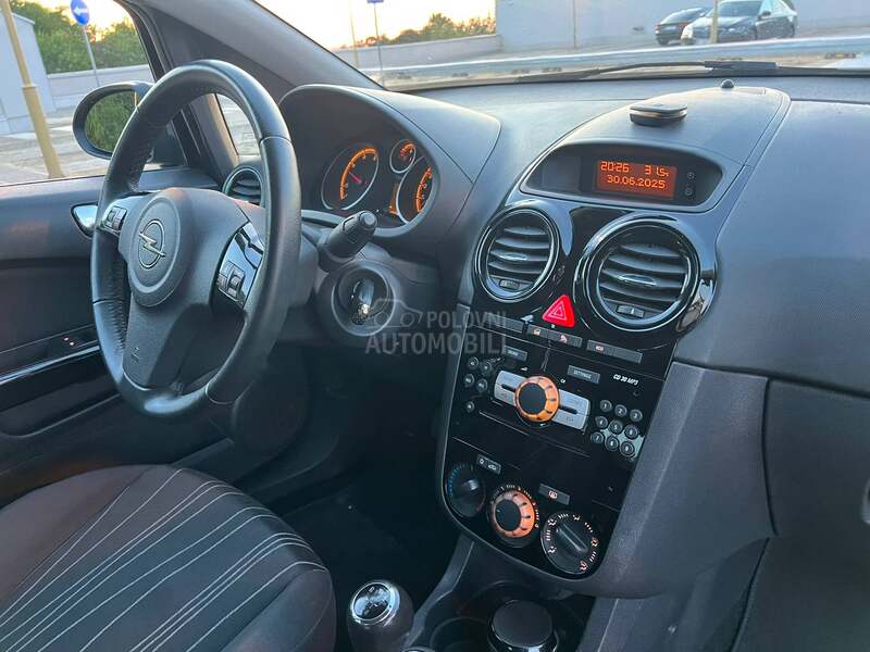 Opel Corsa D 1.3 cdti 111 edition