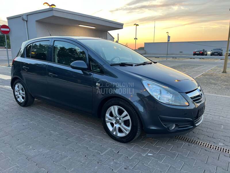 Opel Corsa D 1.3 cdti 111 edition