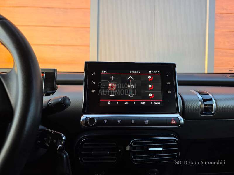 Citroen C4 Cactus 1.2 B.E.N.Z NOV