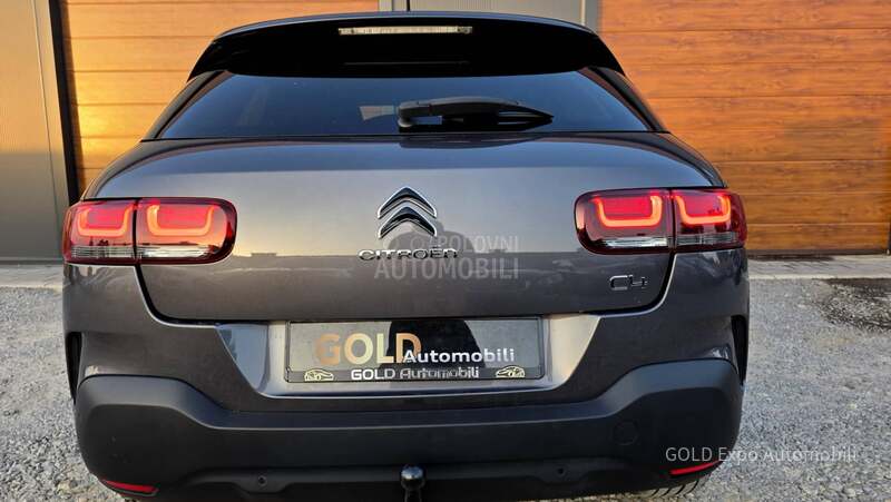 Citroen C4 Cactus 1.2 B.E.N.Z NOV