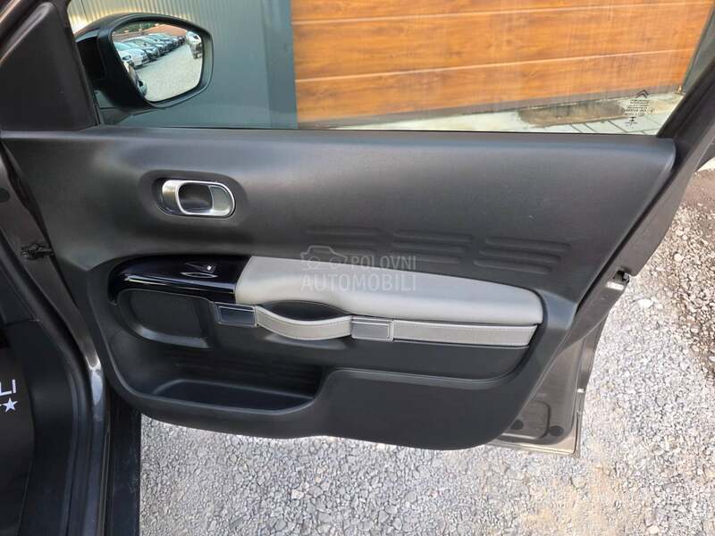 Citroen C4 Cactus 1.2 B.E.N.Z NOV