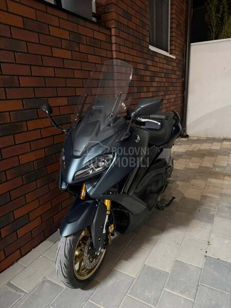 Yamaha T max tech