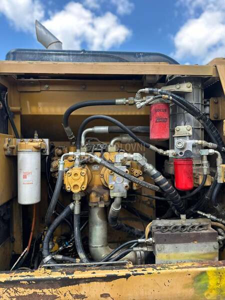 CAT 325C LN