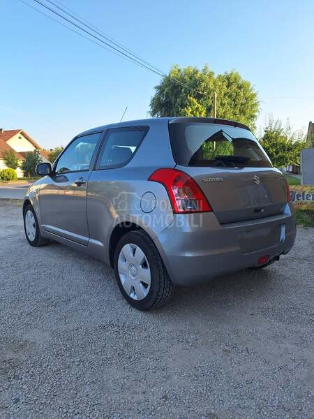 Suzuki Swift 1.3