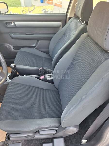 Suzuki Swift 1.3