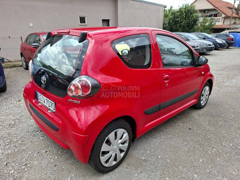 Toyota Aygo 1.0b clima rest
