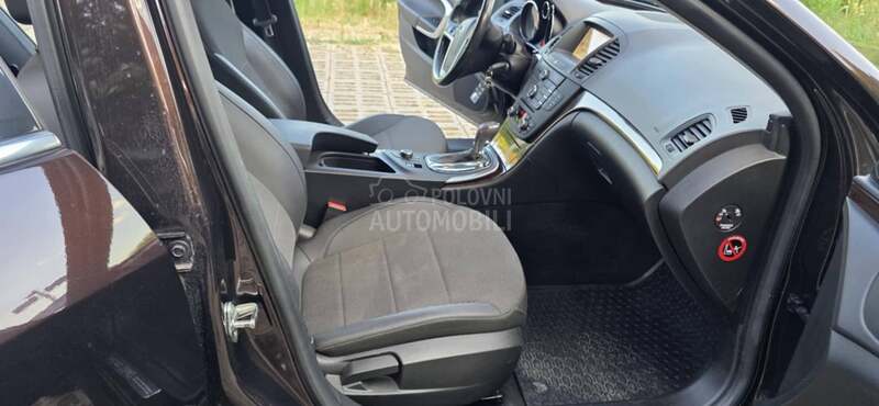 Opel Insignia 2,0  cdti  4x4