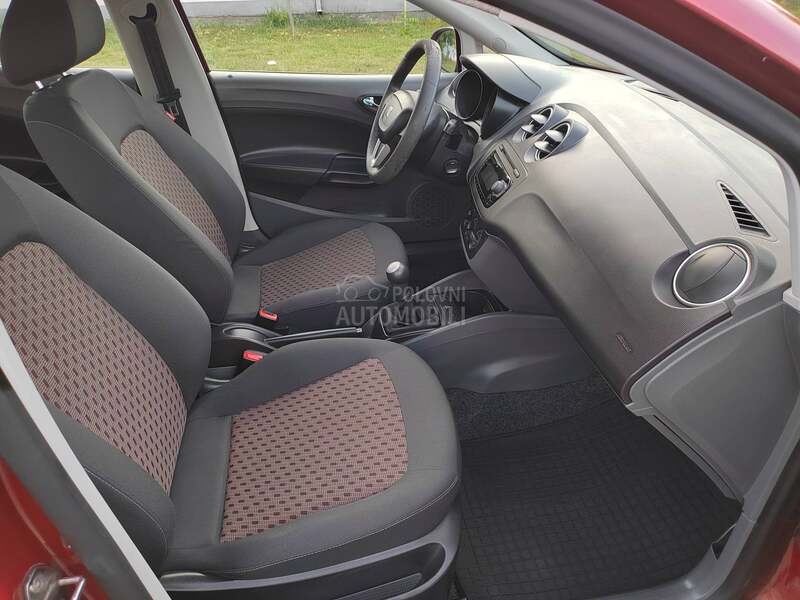 Seat Ibiza 1,2i 2009g /L E P A/
