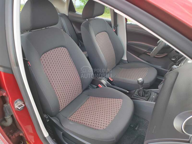 Seat Ibiza 1,2i 2009g /L E P A/