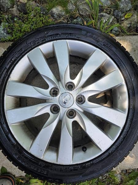 Kumho 225/45 R17 Letnja