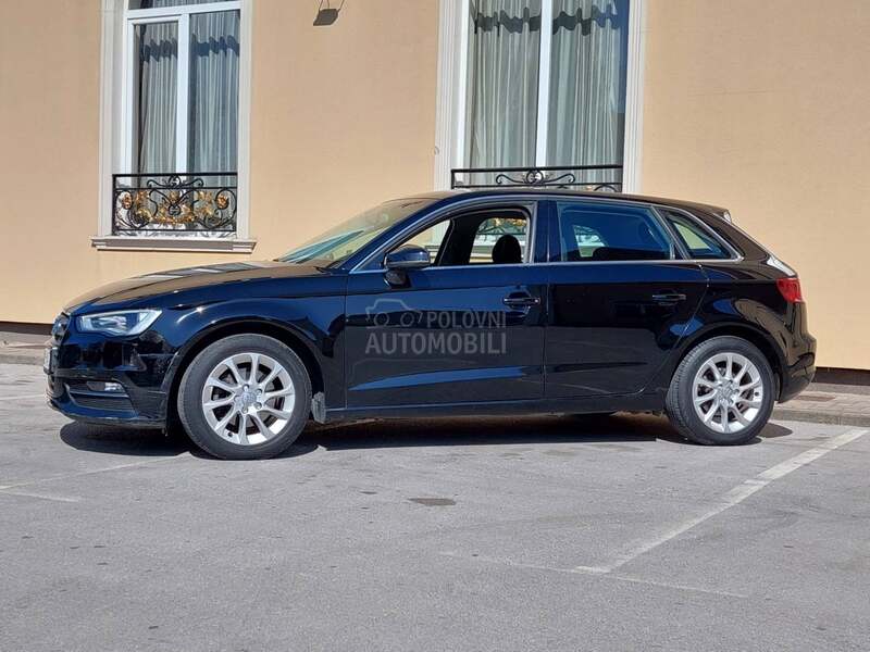 Audi A3 1.6 AMBIJENTE