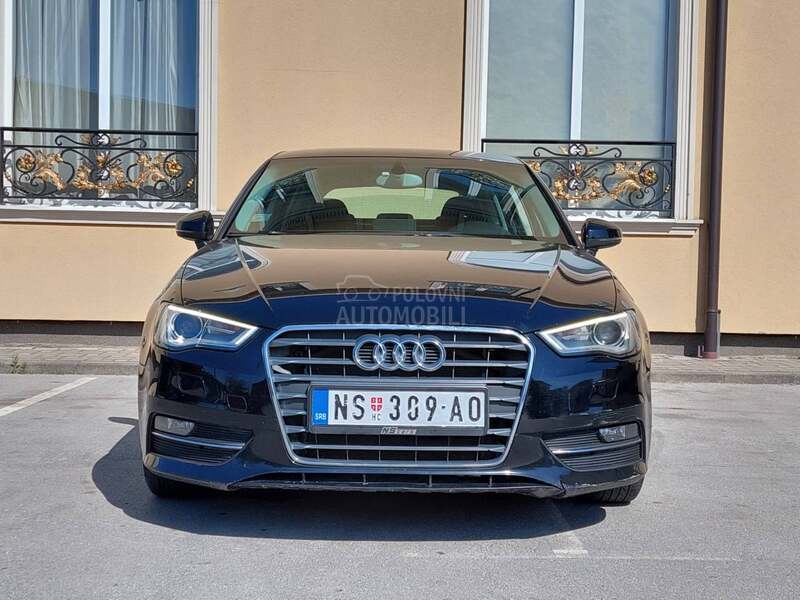 Audi A3 1.6 AMBIJENTE