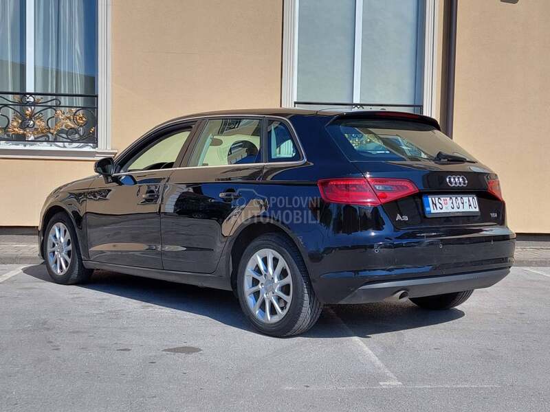 Audi A3 1.6 AMBIJENTE