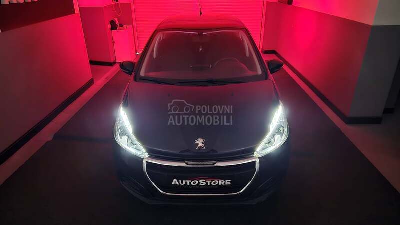 Peugeot 208 1.2 i