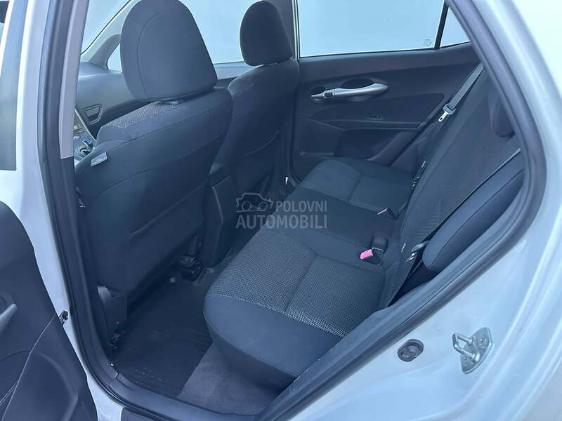 Toyota Auris 1.8 Hibrid