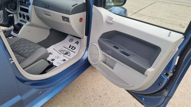 Dodge Caliber 1.8b