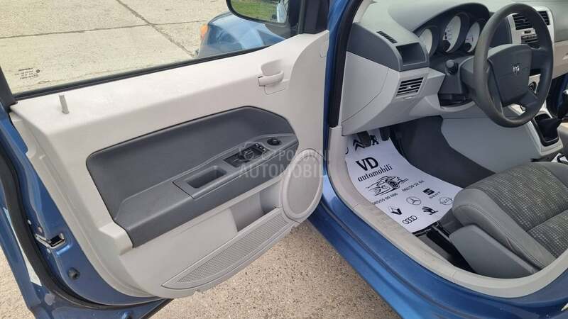 Dodge Caliber 1.8b