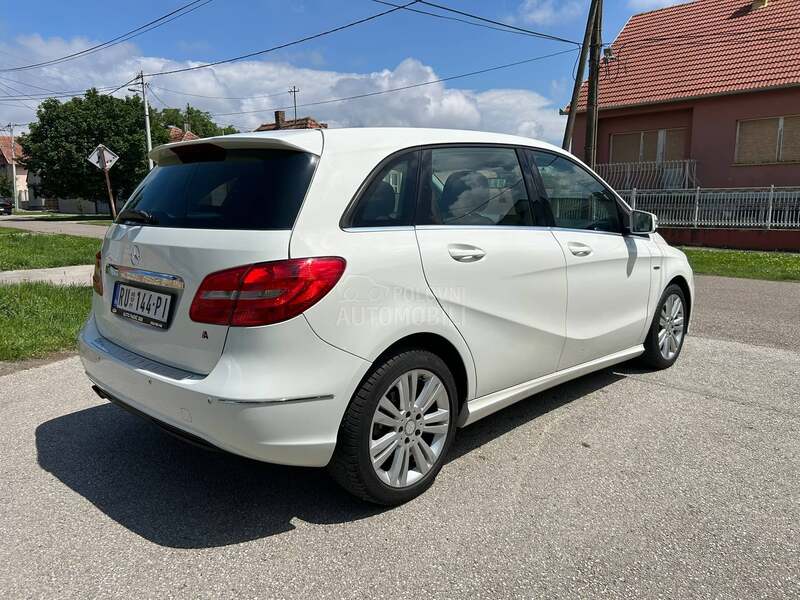 Mercedes Benz B 200 CDI EXSECUTIVE
