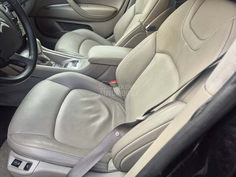 Citroen C5 2.2 HDI 204HP