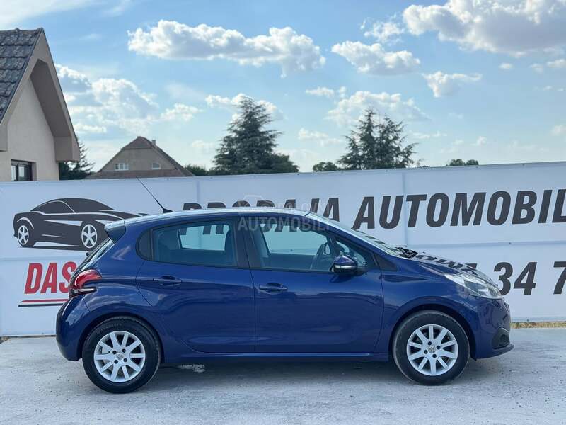 Peugeot 208 