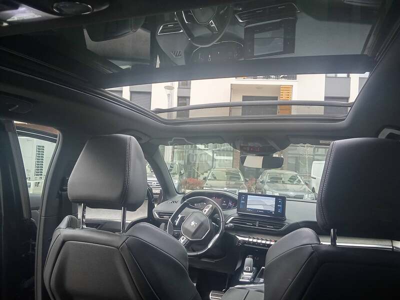 Peugeot 3008 1,5HDI GT Pano