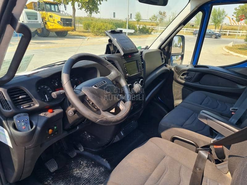 Iveco 70C18 / 6m / NL brif