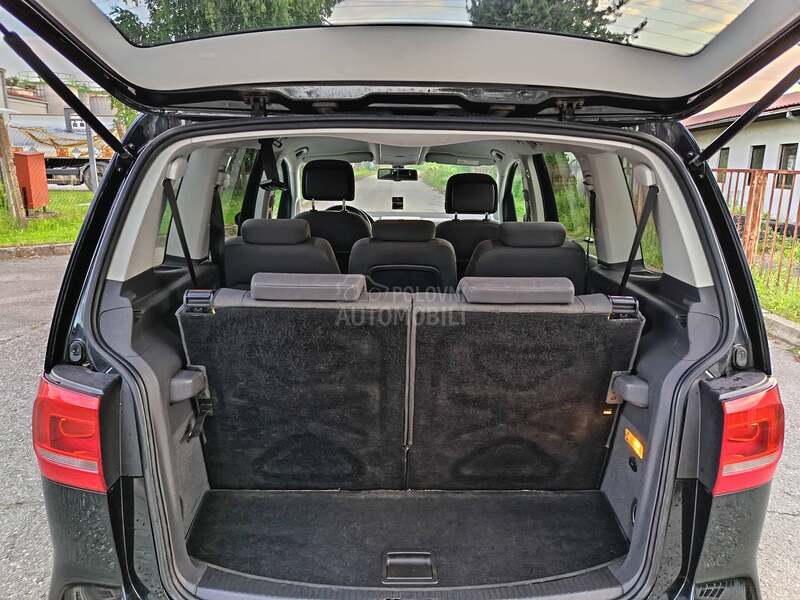 Volkswagen Touran 1.4Tsi 7 SEDISTA