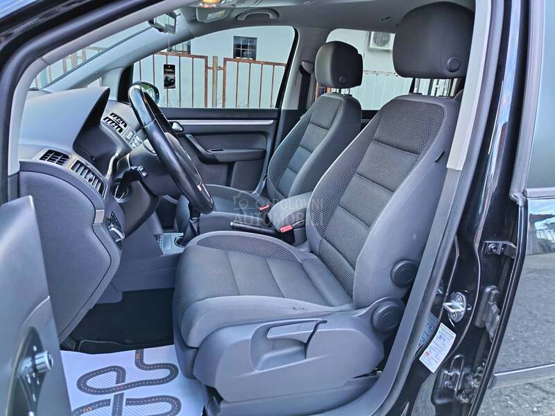 Volkswagen Touran 1.4Tsi 7 SEDISTA
