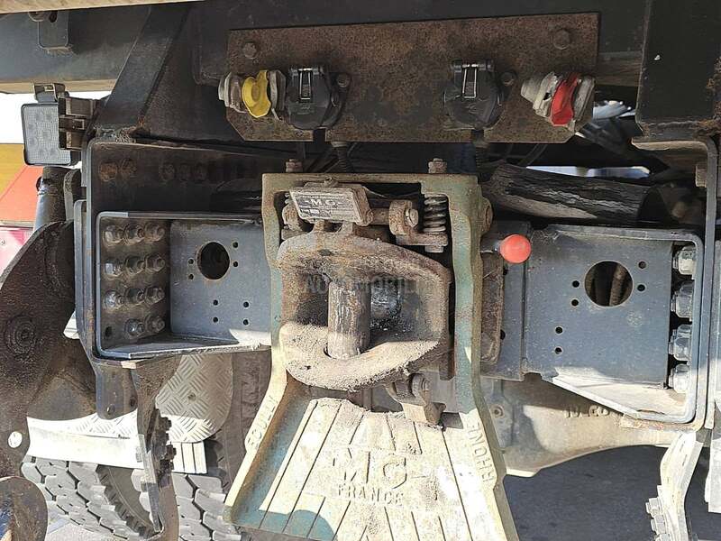 Iveco 260T45 HIAB XS144/ 10m3