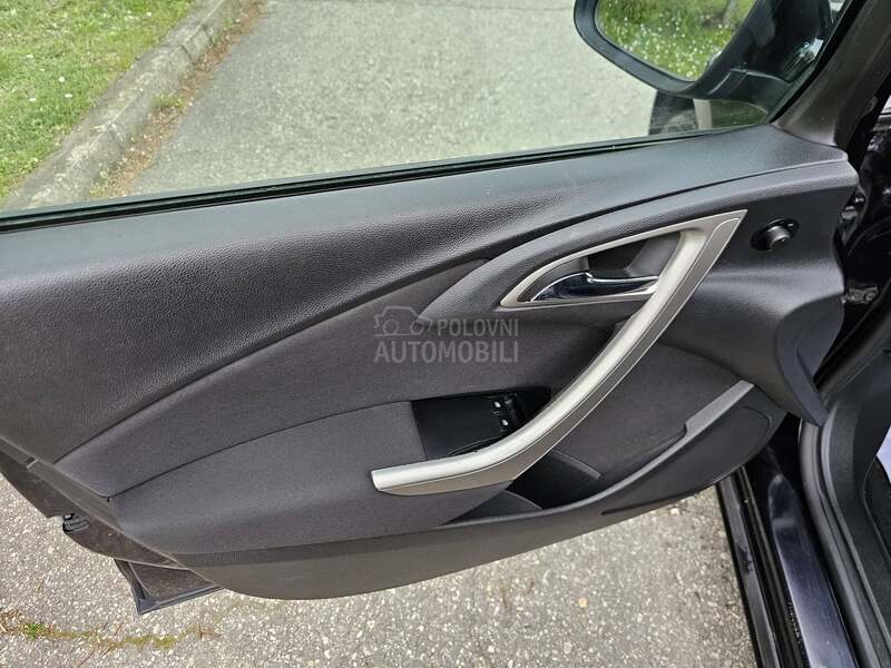 Opel Astra J 1.7CDTI