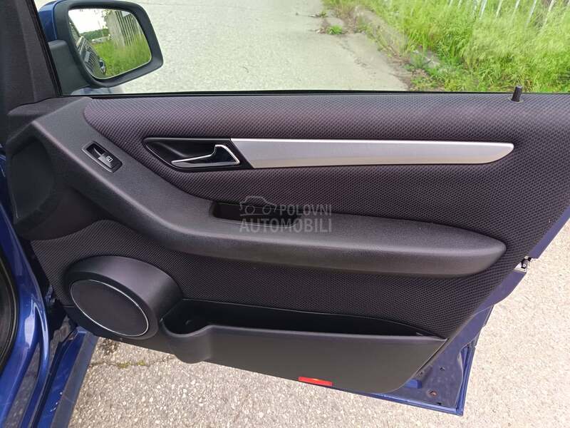Mercedes Benz B 180 CDI  RESTAJLING