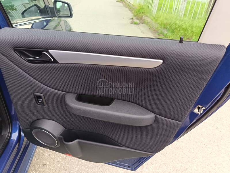 Mercedes Benz B 180 CDI  RESTAJLING