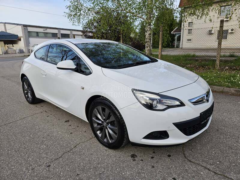 Opel Astra J GTC 1.4T  CH