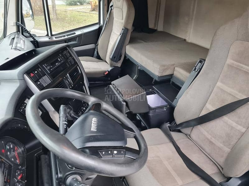 Iveco AS440S46
