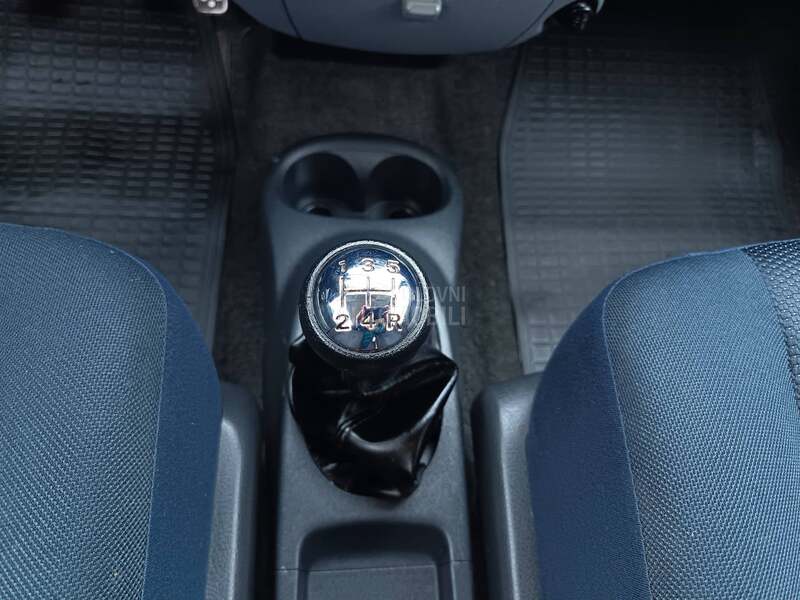 Subaru Justy 1.0B   A C