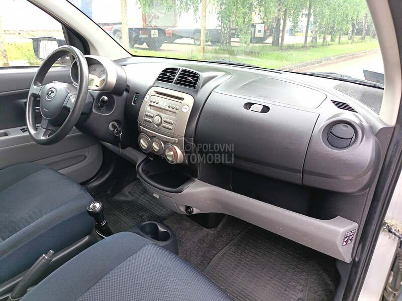 Subaru Justy 1.0B   A C