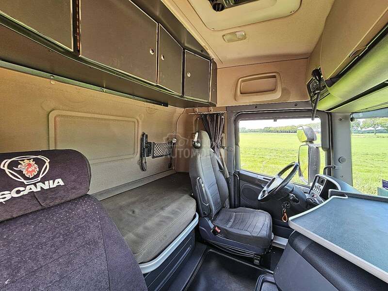Scania R440 6x2 / HMF 5020