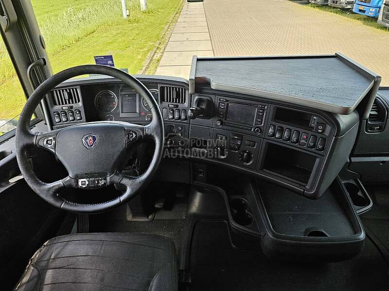 Scania R440 6x2 / HMF 5020