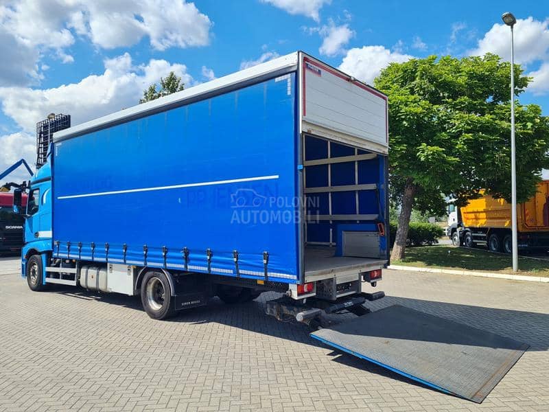 Mercedes Benz 1833 / 7.6m / LIFT