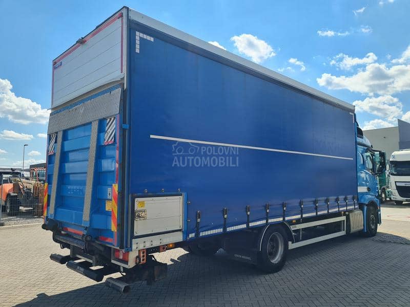 Mercedes Benz 1833 / 7.6m / LIFT