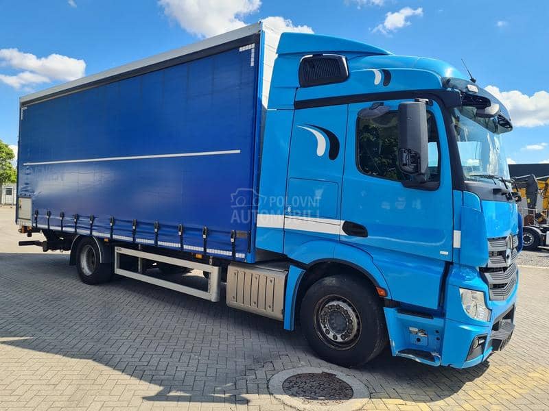 Mercedes Benz 1833 / 7.6m / LIFT
