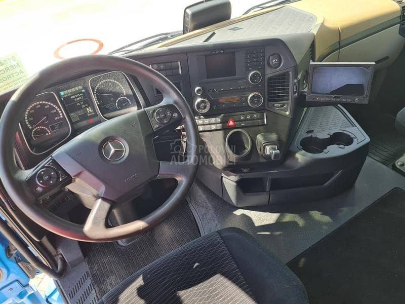 Mercedes Benz 1833 / 7.6m / LIFT